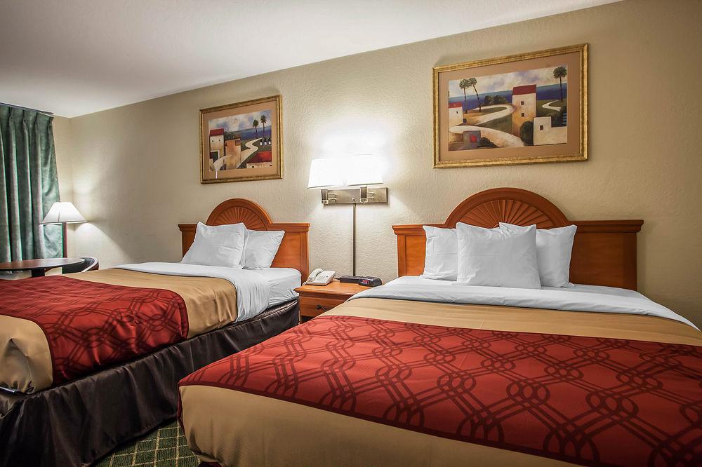 Economy Inn & Suites هانيبال المظهر الخارجي الصورة