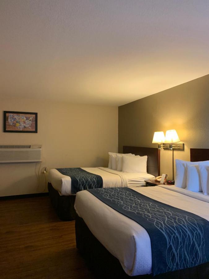 Economy Inn & Suites هانيبال المظهر الخارجي الصورة