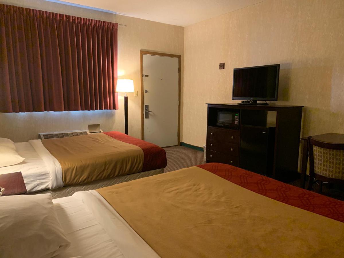 Economy Inn & Suites هانيبال المظهر الخارجي الصورة